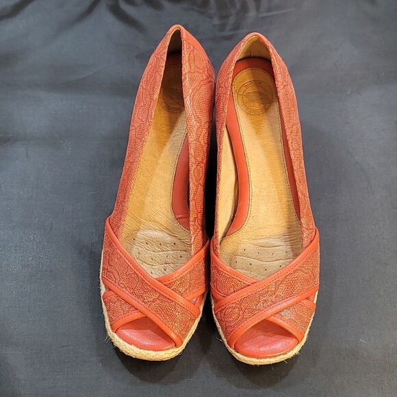 NURTURE WOMEN'S ANTONIA LEATHER WEDGE ESPADRILLE PUMPS - Picture 2 of 14